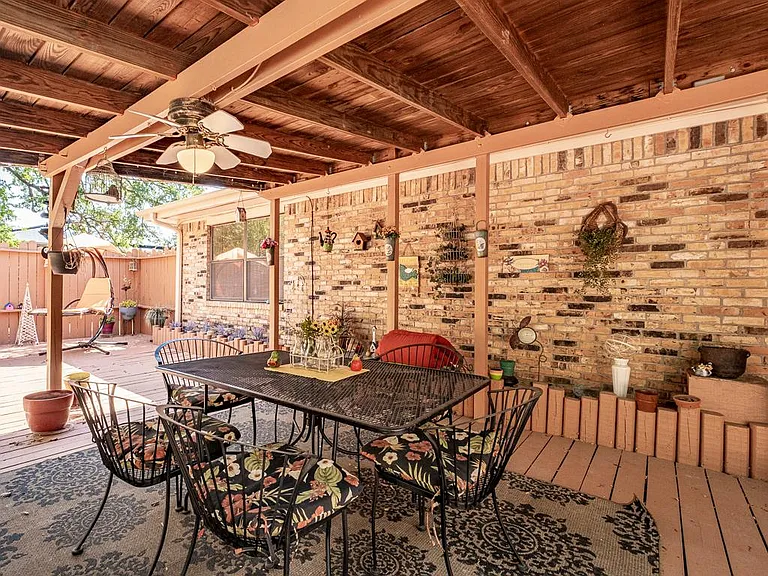 408 Heritage Trl — Photo 10