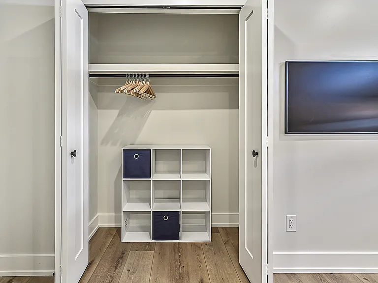 504 Ventura Ct — Photo 19