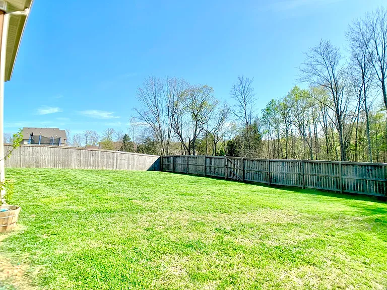 214 Penelope Ln — Photo 41