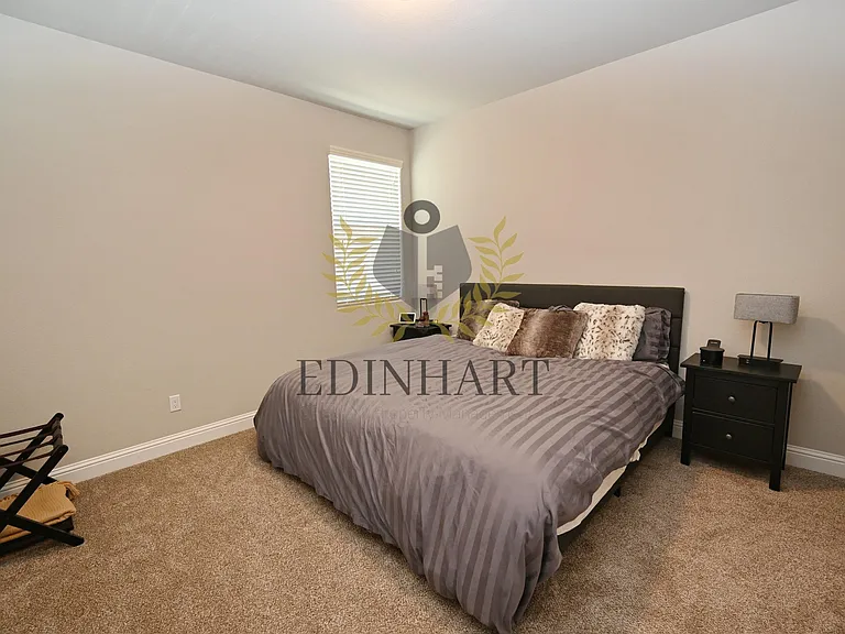 1439 E Via Albero Dr — Photo 27