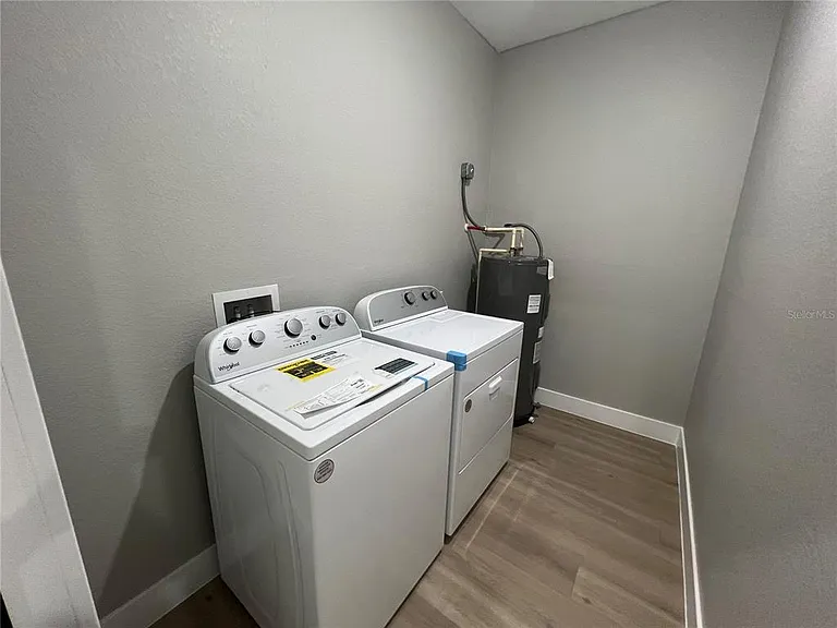 12128 Henley Ave — Photo 19