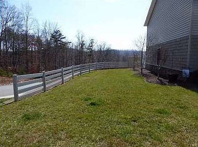 3rd image of 30 Old Tavern Cir