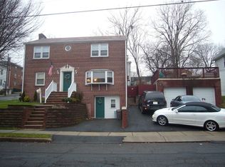 15 Saint Marys Pl, Nutley, NJ 07110