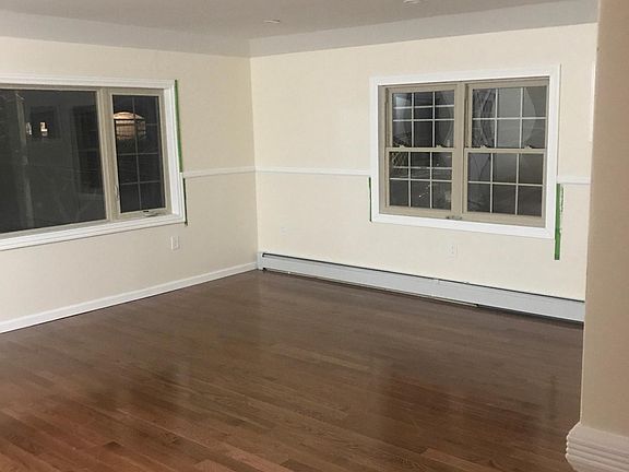 4th image of 13442 156th St #2