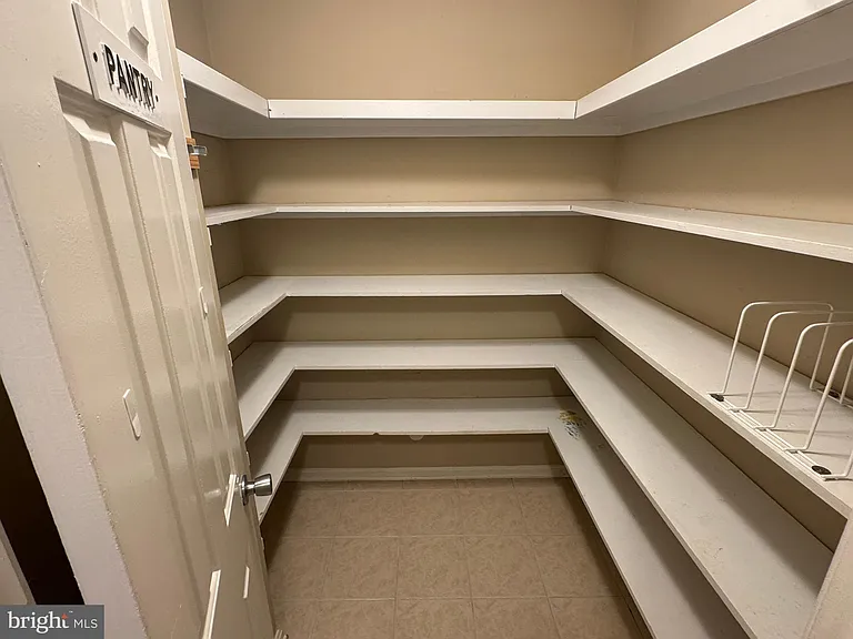 1017 Spain Dr — Photo 10