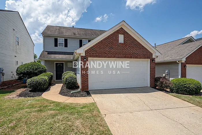 3 bed, 2.5 bath, 1650 sqft, $1,895 — Photo 2
