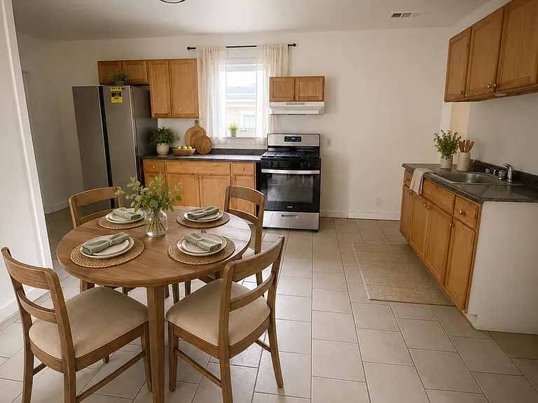 27 Lilac St — Photo 3