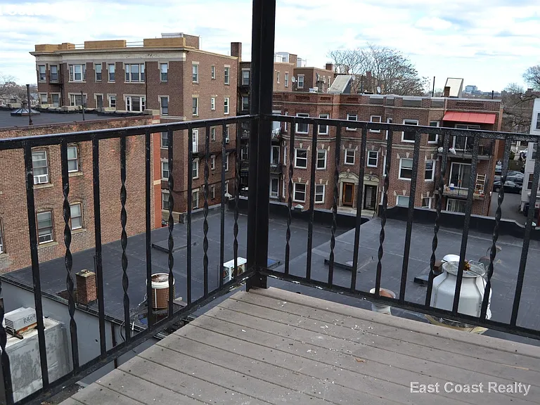 172 Kelton St #14 — Photo 11