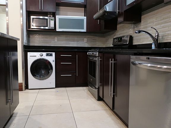 2nd image of 411 W 39th St APT 3
