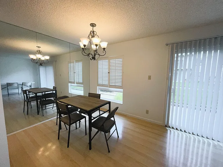 902 Peninsula Ave #207 — Photo 10
