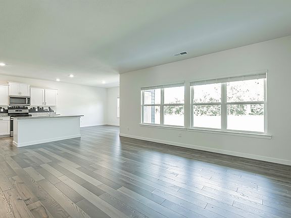 2nd image of 10815 Upland Dr