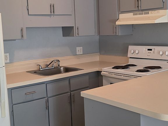 3rd image of 38 NW 21st Ave #38