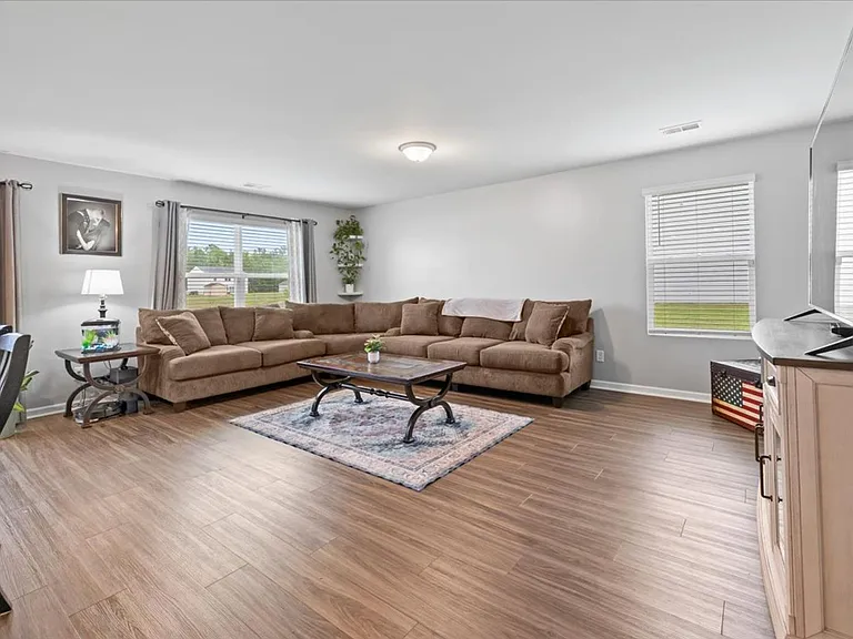 794 Wilkins Rd — Photo 12