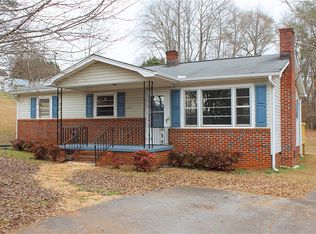 110 Newton Hill Rd, Pickens, SC 29671