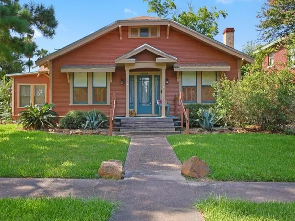 2403 South St, Beaumont, TX 77702