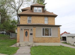 912 School St, Coraopolis, PA