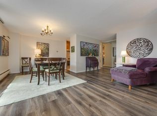Westcliffe Arms, Edmonton, AB T5K 2E5