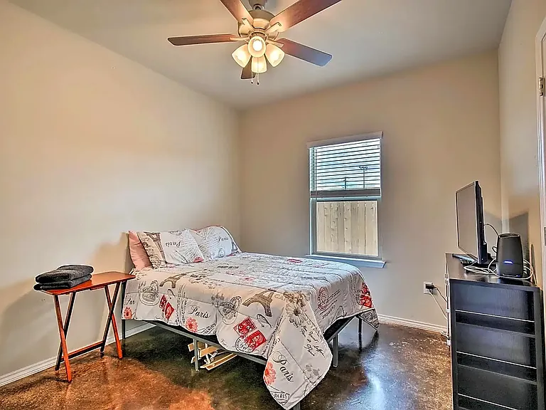1492 Lucille St — Photo 12