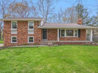 2000 Cascade Dr, Jackson, MI 49203