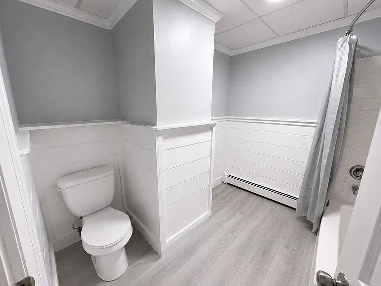 220 Weir St #4 — Photo 4
