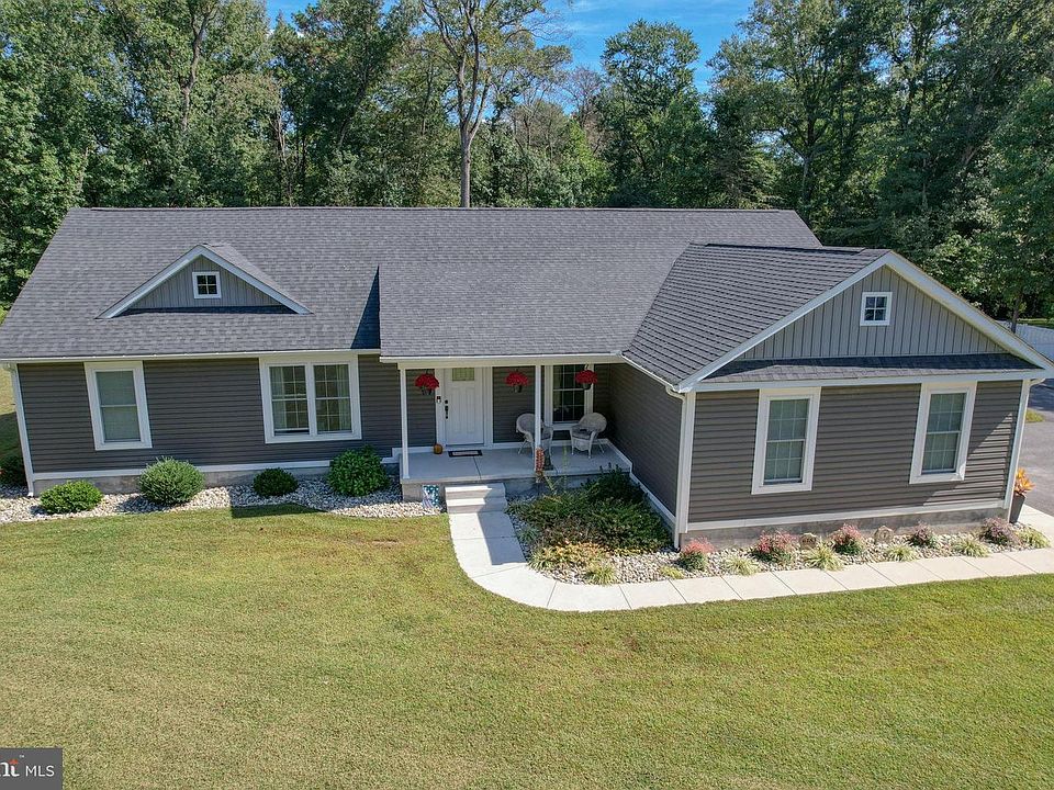 1st image of 6183 Newton Way