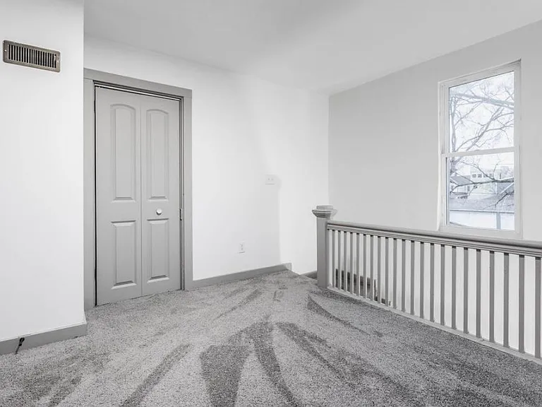 1521 English Ave — Photo 1