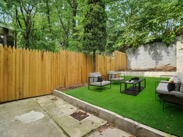 804 Grand Street image 27 of 29