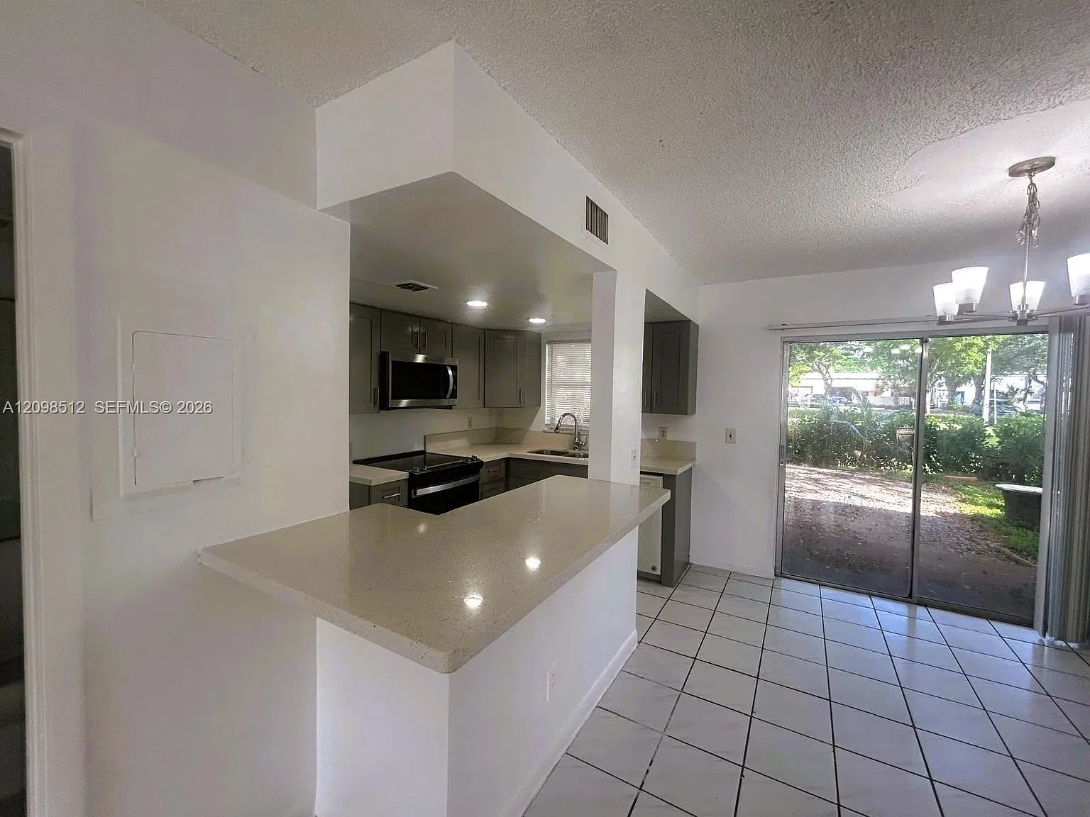 Coral Springs Sub No 1 — Photo 3