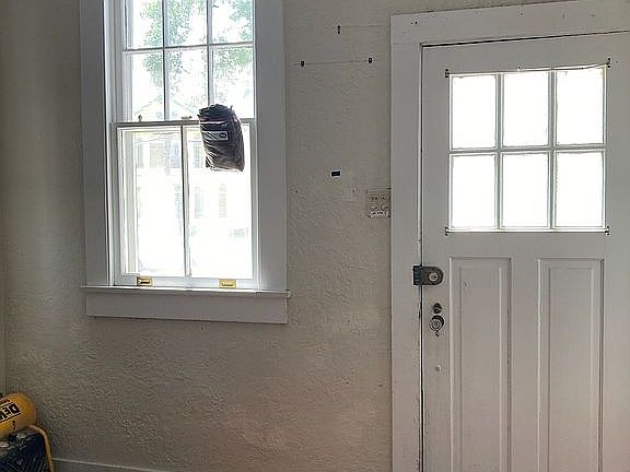 4th image of 4633 Lafaye St
