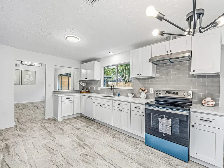 13118 Birch Grove Dr — Photo 12