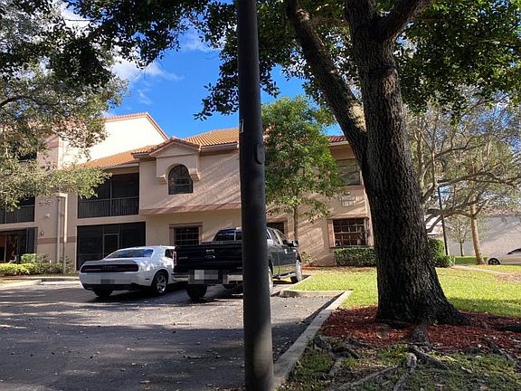 3rd image of 10790 NW 14th St APT 190