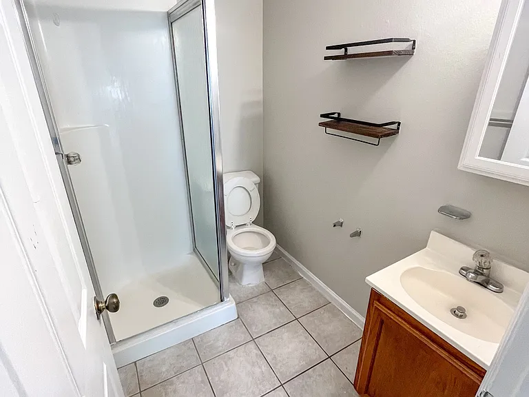 115 Shell Ave — Photo 7