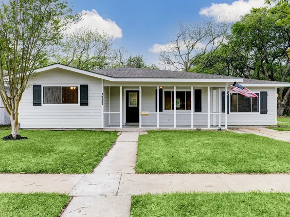 1717 11th St N, Texas City, TX 77590