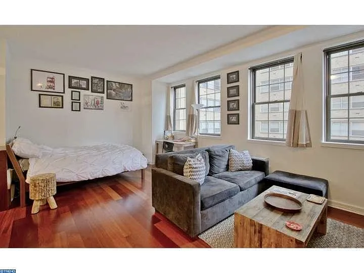 Building Photo - 219-29 S 18th St #603