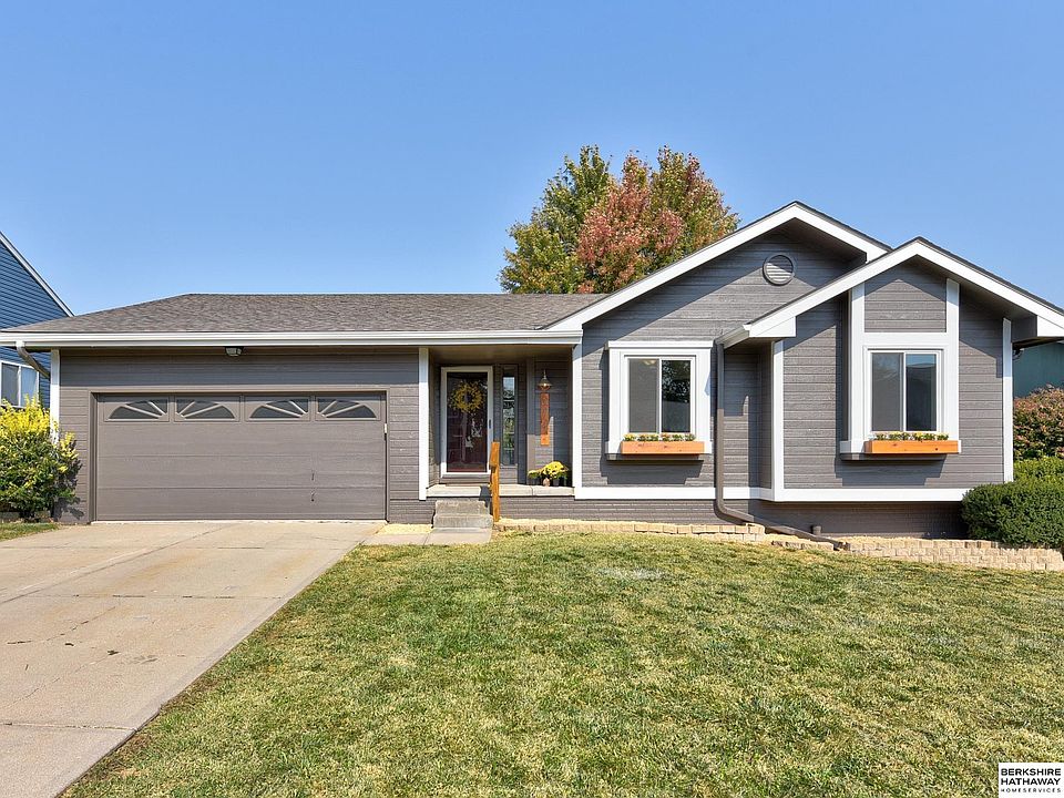 1st image of 2722 Coffey Ave