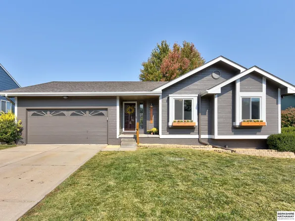 2722 Coffey Ave, Bellevue, NE 68123