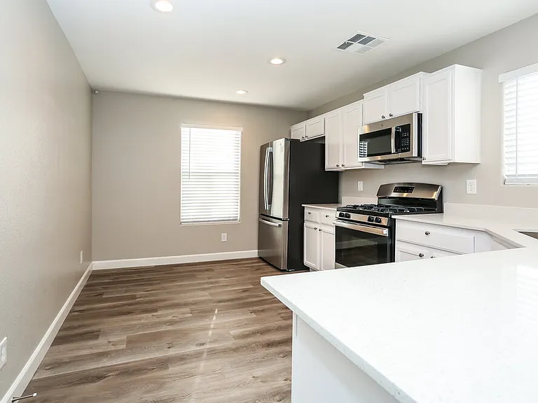 8013 Indian Blanket St — Photo 6