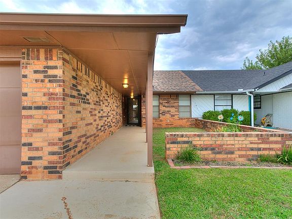 3rd image of 3845 Southwind Ave