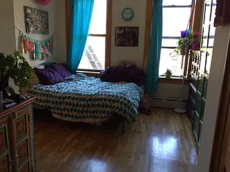 Rented by Ready Group