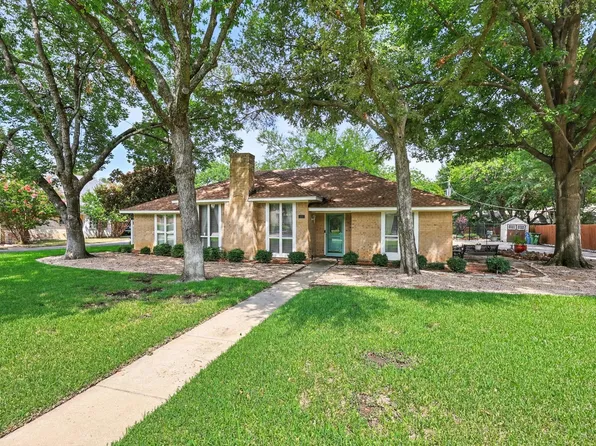 444 Leslie Ln, Highland Village, TX 75077