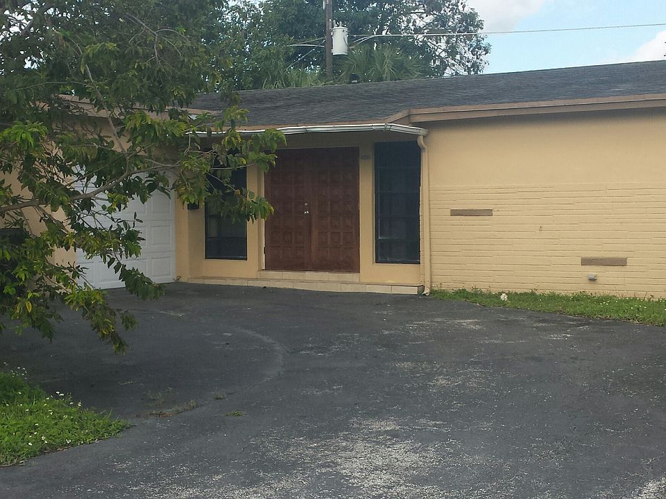 1st image of 8211 NW 20th Ct