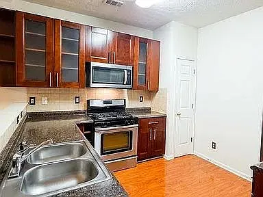 1587 River Main Ct — Photo 8