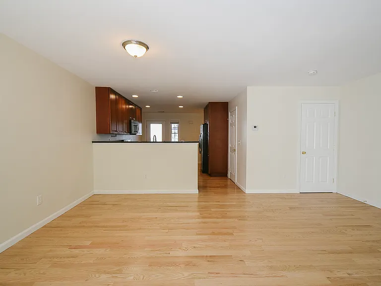 2118 Meriden Waterbury Tpke #16 — Photo 12