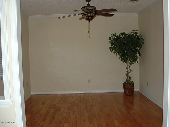 3rd image of 3950 Moss Oak Dr