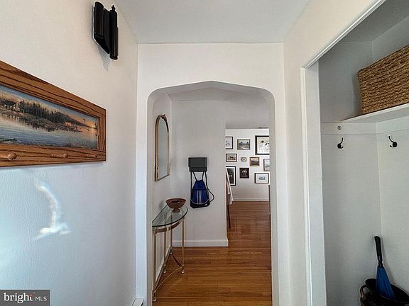 3rd image of 3804 Bonnyview Rd