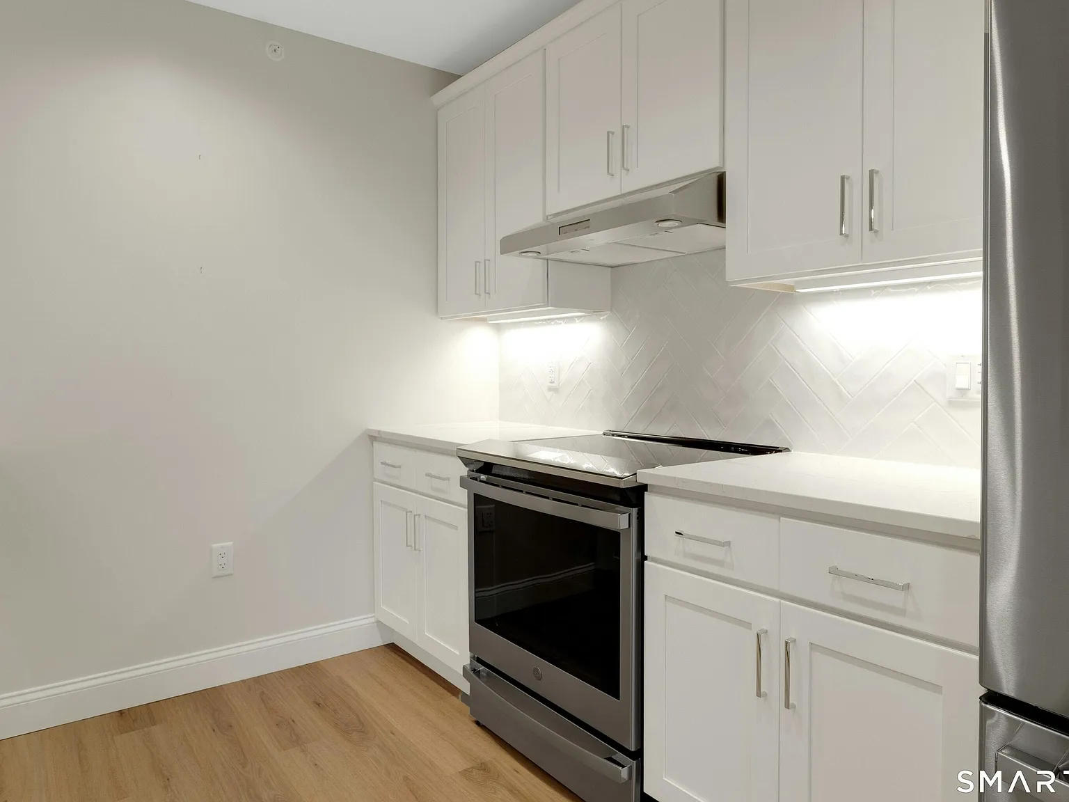 1 bed, 849 sqft, $4,000 — Photo 4
