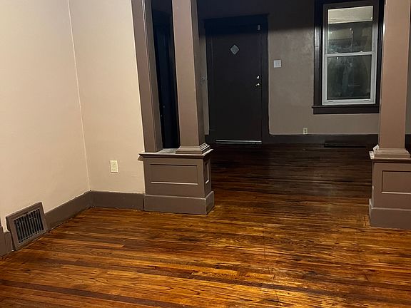 4th image of 532 N 30th St