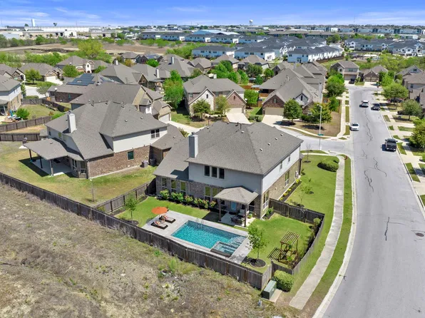 109 Wake Grv, Buda, TX 78610