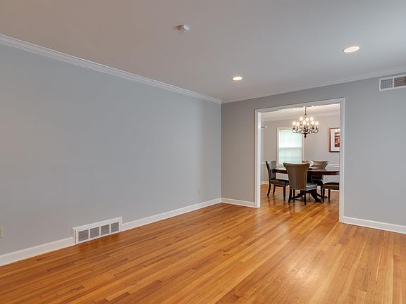 5th image of 1755 Poplar Estates Pkwy