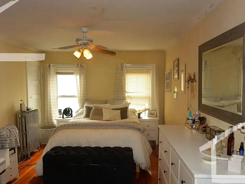 28 Justin Rd #4